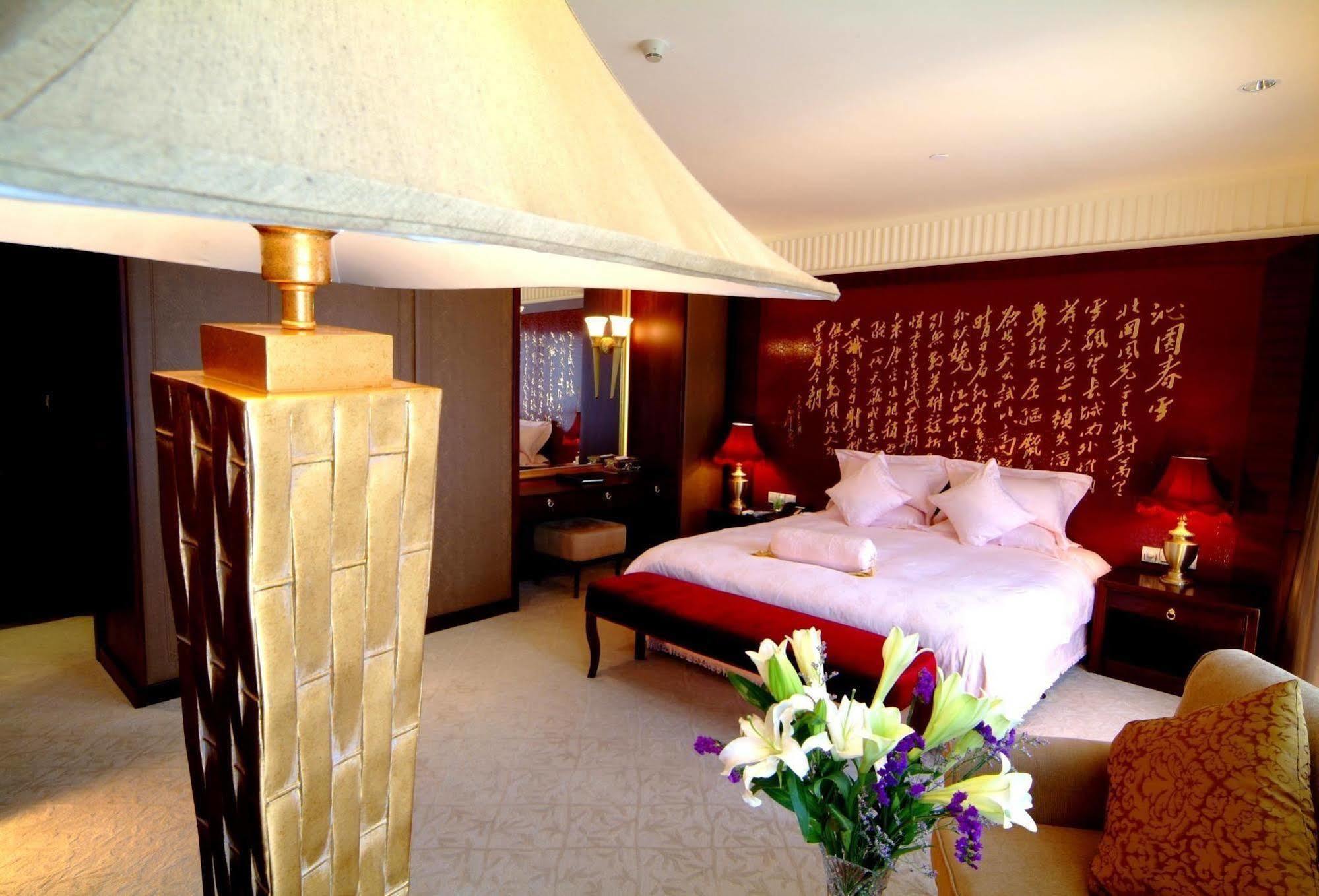 Heyuan Great International Hotel Exterior photo