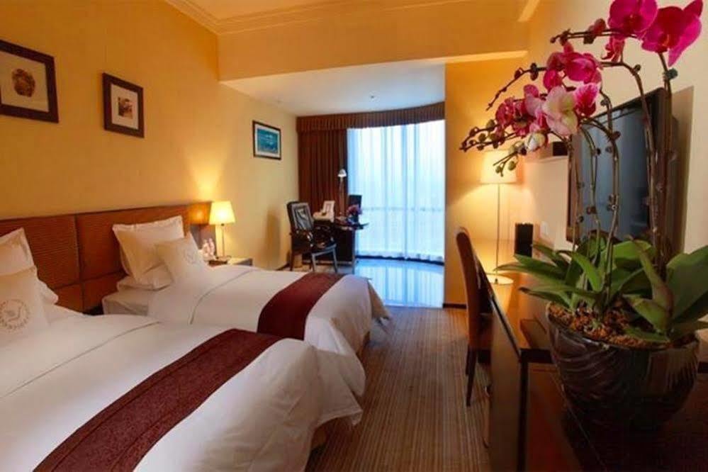Heyuan Great International Hotel Exterior photo